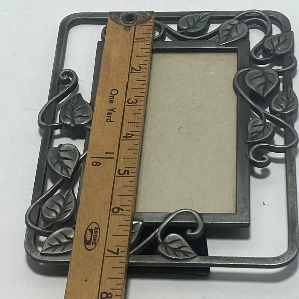 Unbranded Picture Frame 3x5 Silver Excellent Pewter Leaf Vine Art Deco